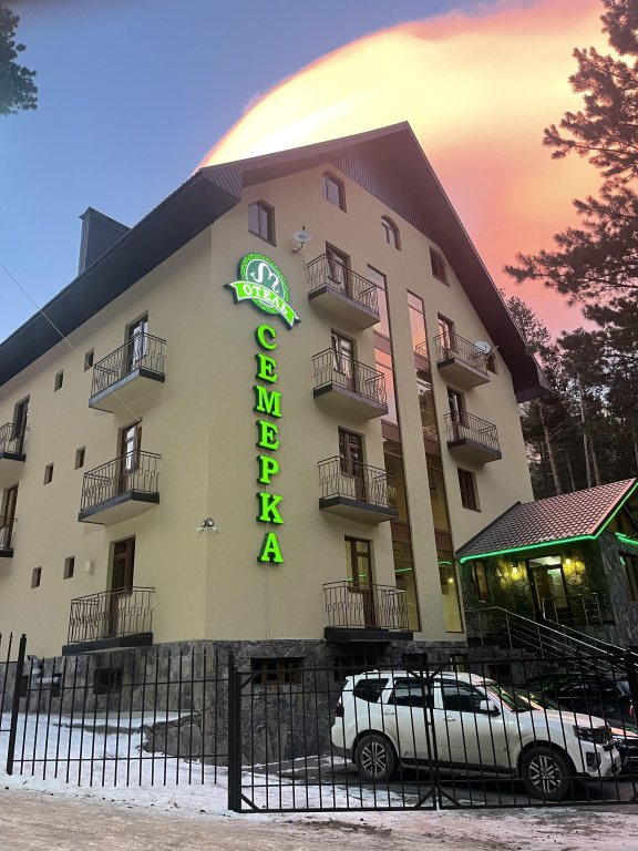 Semyorka Hotel in Tyrnyauz, Russia