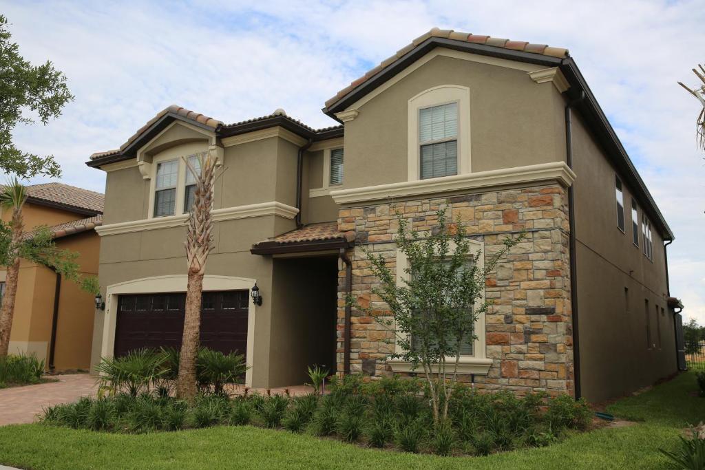 Brand new 9 bedroom luxury villa near Disney Sleeps 22 — 4-Star Luxury Hotel in Kissimmee, United States