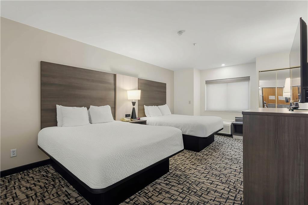 Best Western Crown Inn & Suites - photo 10