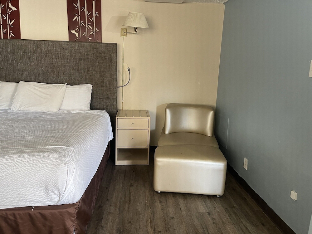 Safari Motel - photo 10