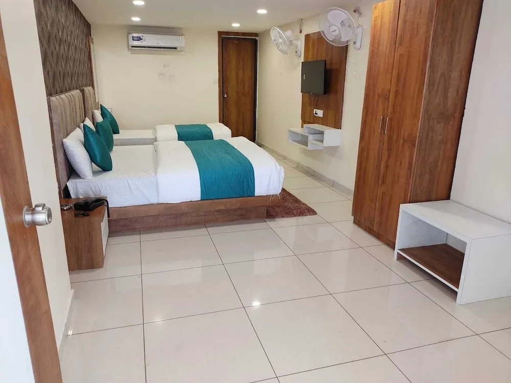 Hotel Krishna Villa - last minute hotel in Vadodara