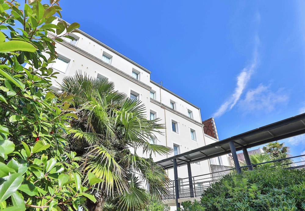 B&B HOTEL Les Sables d’Olonne Centre Gare in Les Sables-D'olonne, France