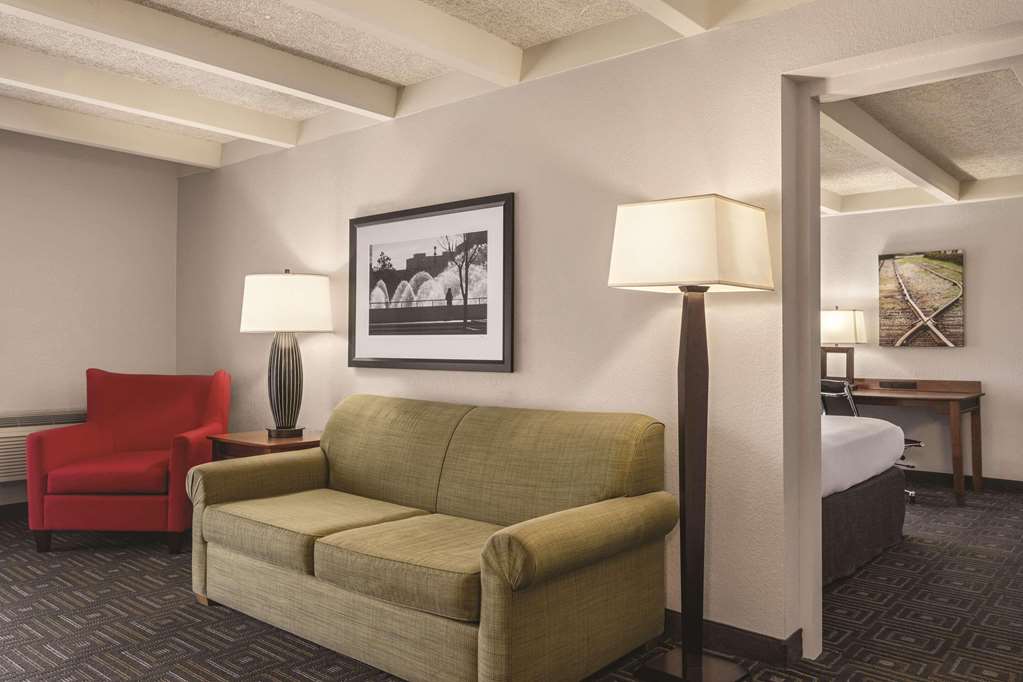 Country Inn & Suites by Radisson Woodbury MN - photo 12