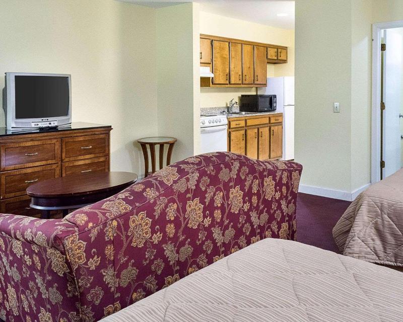 Stonewood Inn & Suites of Carrollton Smithfield - photo 12