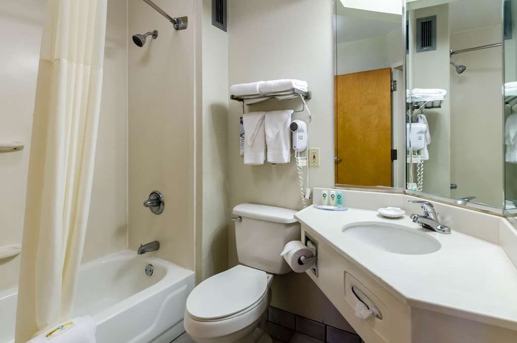 Quality Inn Lynchburg near University - photo 19