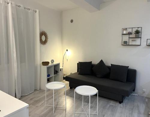 La Ciotat Chez Hugo Confortable Studio Clim Wifi Parking Centre Ville Commerces Port Plages a Pieds in La Ciotat, France