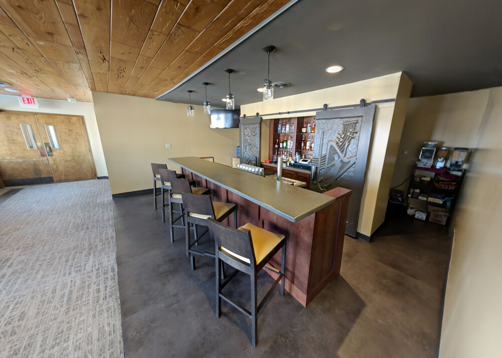 The Lodge Resort Hotel - photo 19