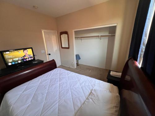 Goodyear Cul de sac Room 3 — hotel in Goodyear