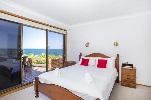 Collers Beachside Mollymook — Mollymook — photo 2
