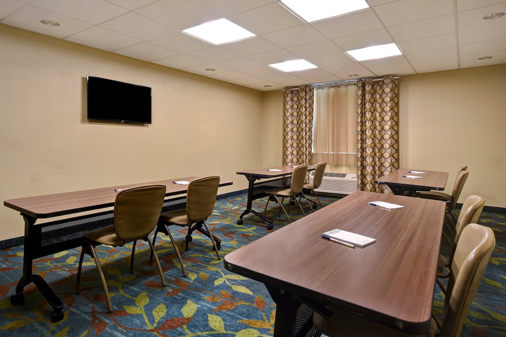 Candlewood Suites St. Clairsville by IHG - photo 60
