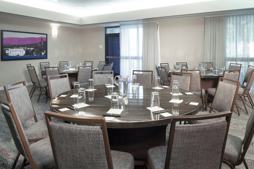 Courtyard by Marriott Oakland Airport - photo 58
