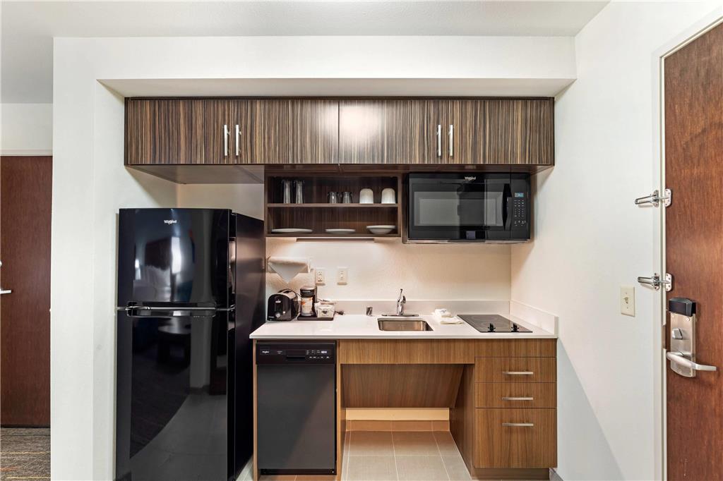 MainStay Suites Lancaster Dallas South - photo 13