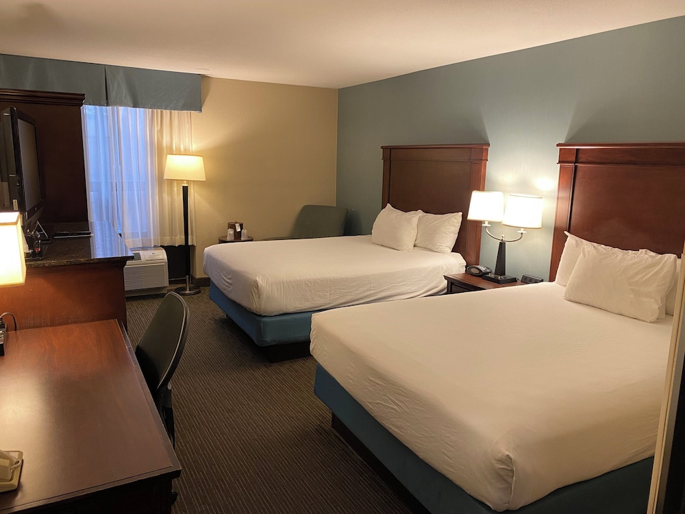Hotel Indigo Detroit North Troy by IHG - photo 19