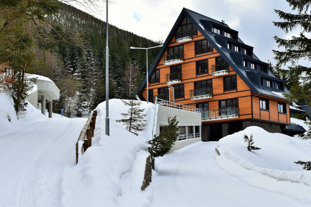 Adelka — 4-Star Luxury Hotel in Spindleruv Mlyn, Czech Republic