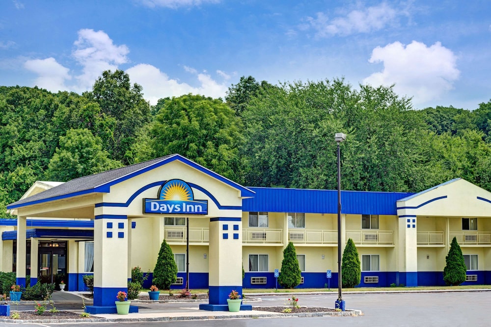 Days Inn by Wyndham Southington - featured photo