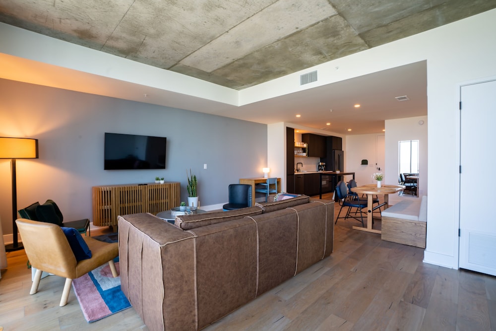 Austin Condo Hotel - photo 393
