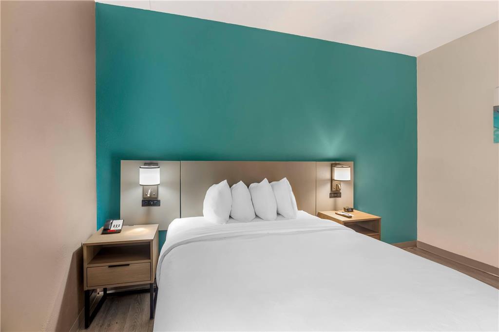 Comfort Inn & Suites Mt. Holly Westampton - photo 26