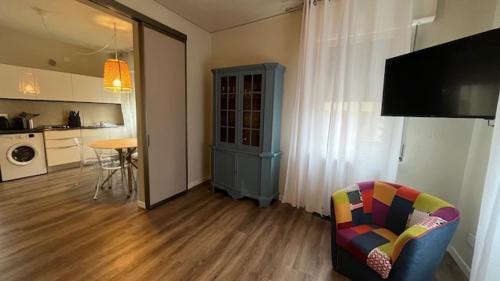 Giovy House — 4-Star Luxury Hotel in Lazise, Italy