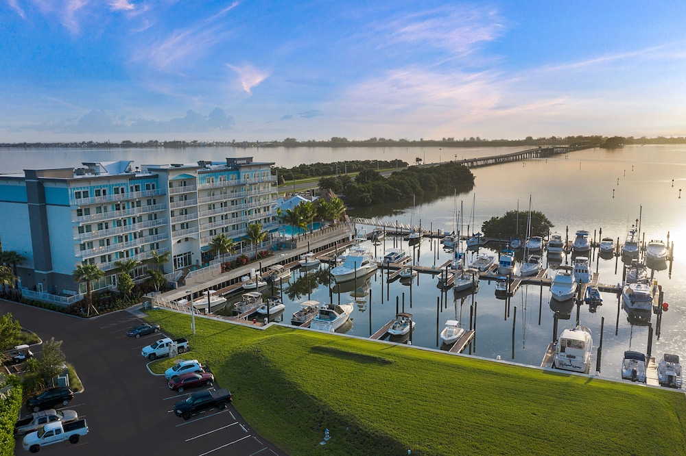 Compass Hotel by Margaritaville Anna Maria Sound — Bradenton — photo 2