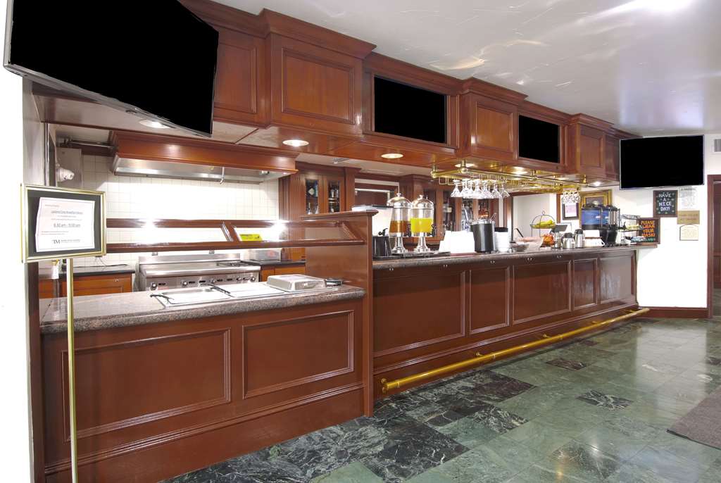 Azure Hotel & Suites Trademark Collection by Wyndham - photo 32