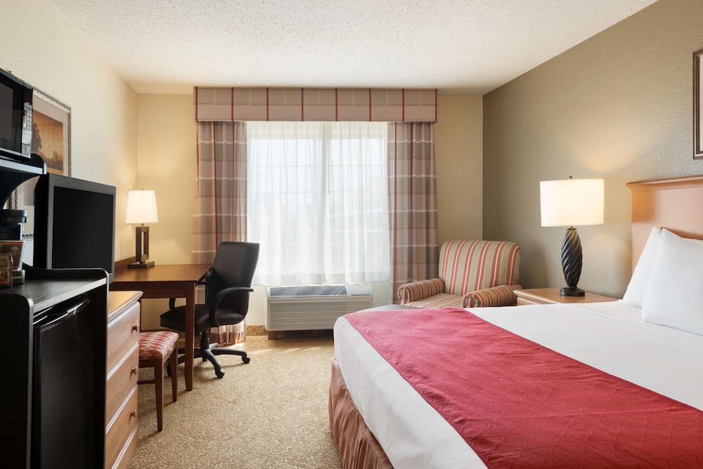 Country Inn & Suites by Radisson Davenport Quad Cities - photo 14