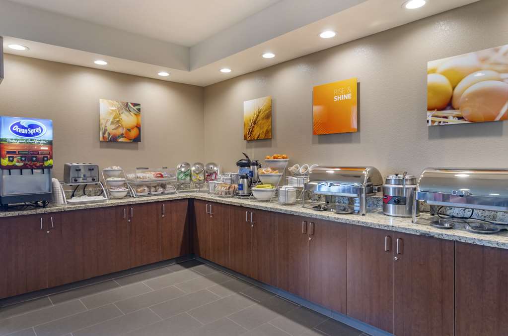 Comfort Suites Helena Airport - photo 31