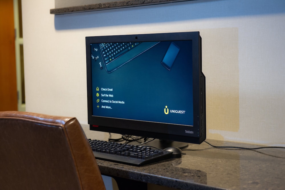 Holiday Inn Express & Suites Hayward by IHG - photo 45