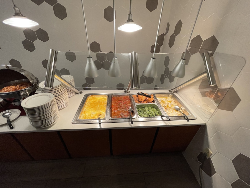 Holiday Inn Martinsburg by IHG - photo 38