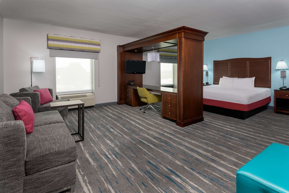 Hampton Inn & Suites Winston Salem University Area NC - photo 7
