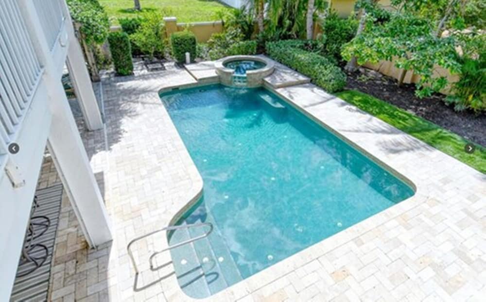 1200 Tree Bay in Siesta Key, United States