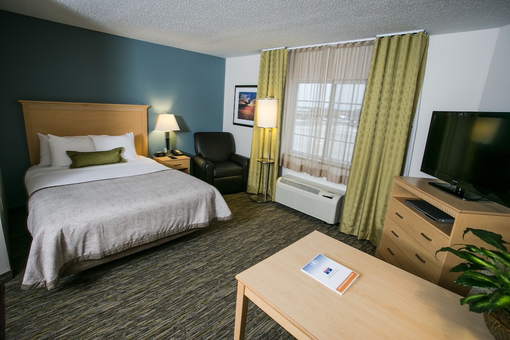 Candlewood Suites Fargo N. Dakota State University by IHG - photo 26