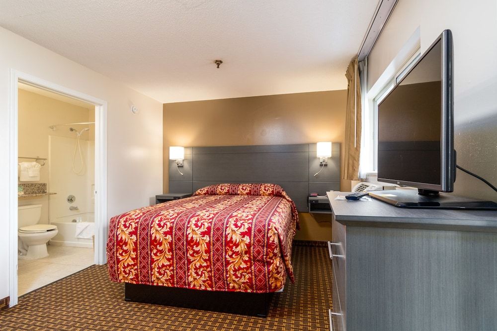 Siegel Select Bartlett Extended Stay in Tennessee - photo 11