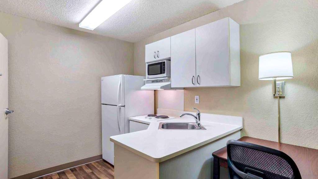 Studio 6 Extended Stay Huntsville AL US Space & Rocket Center - photo 35