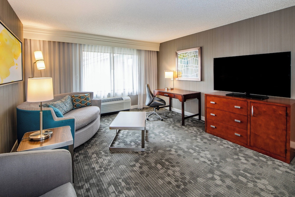 Courtyard by Marriott Oakland Airport - photo 26