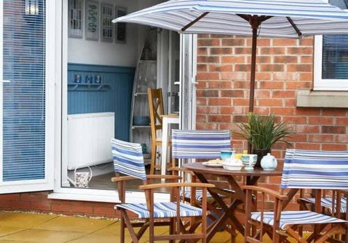 The Nets Fantastic 3 bedroom house with parking