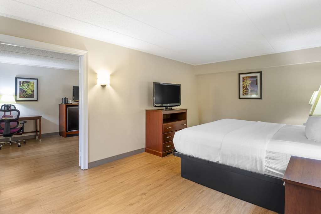 Best Western Plus Governor's Inn - photo 14