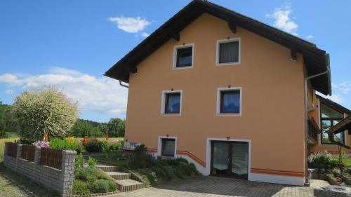 Ferienwohnung Graf Konrad — 4-Star Luxury Hotel in Grafenau, Germany