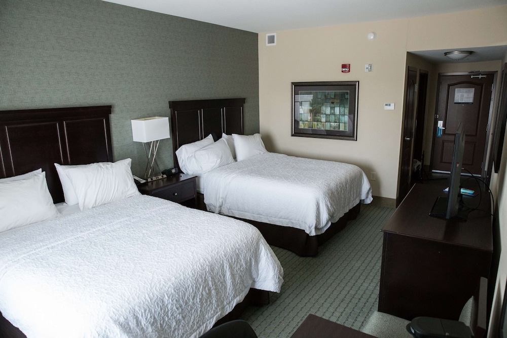 Hampton Inn & Suites Bismarck Northwest - photo 10