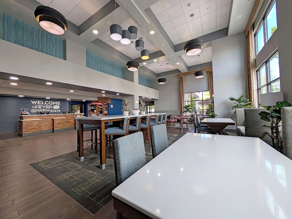 Hampton Inn & Suites Tacoma - photo 4
