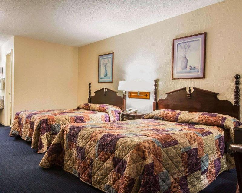 Rodeway Inn Phenix City Columbus - photo 49