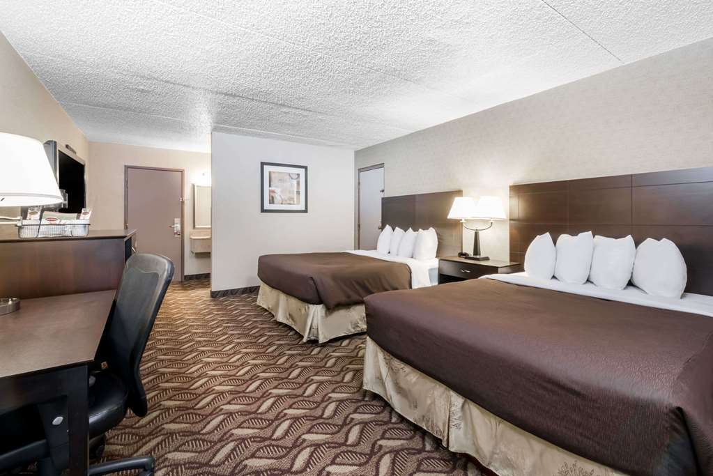 Days Inn by Wyndham Bismarck - photo 6