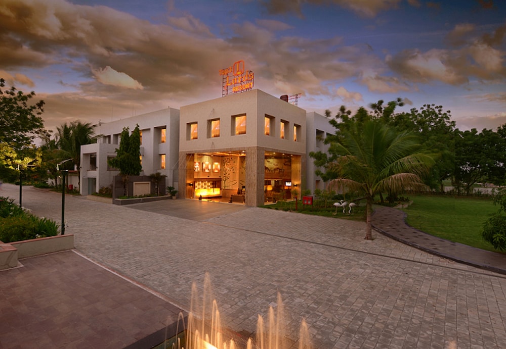 Top3 Lords Resort Bhavnagar in Bhavnagar, India