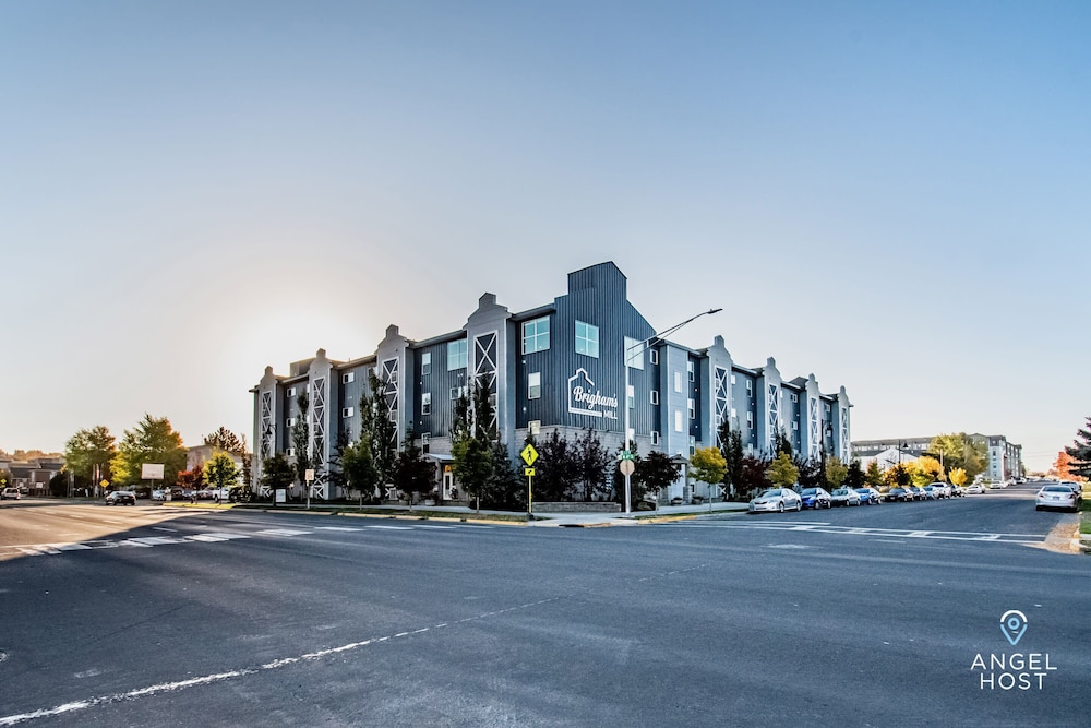 Bringham's Mill Apartments Perfect for Groups Full Kitchen Gym and Free Parking — 4-Star Luxury Hotel in Rexburg, United States