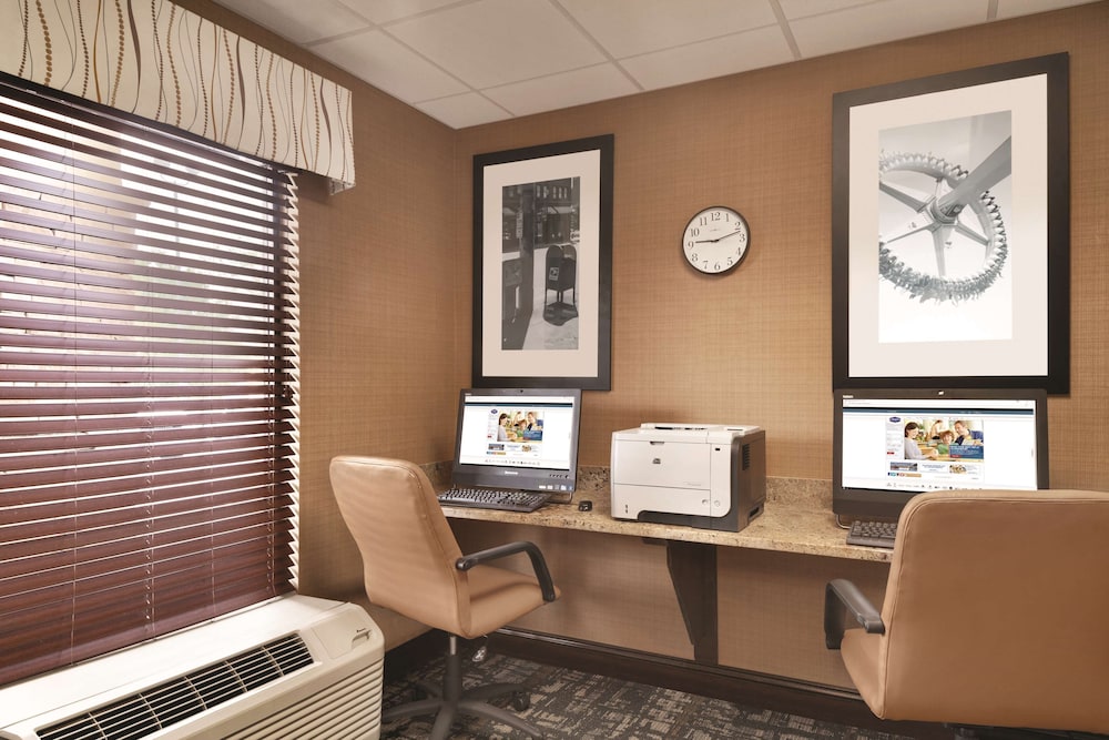 Hampton Inn Cincinnati Kings Island - photo 20