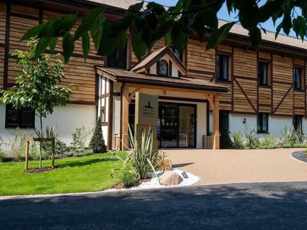 Warwick Castle Hotel and Knight’s Village in Warwick, United Kingdom