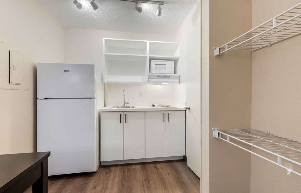 Extended Stay America Suites Dallas Coit Road - photo 13