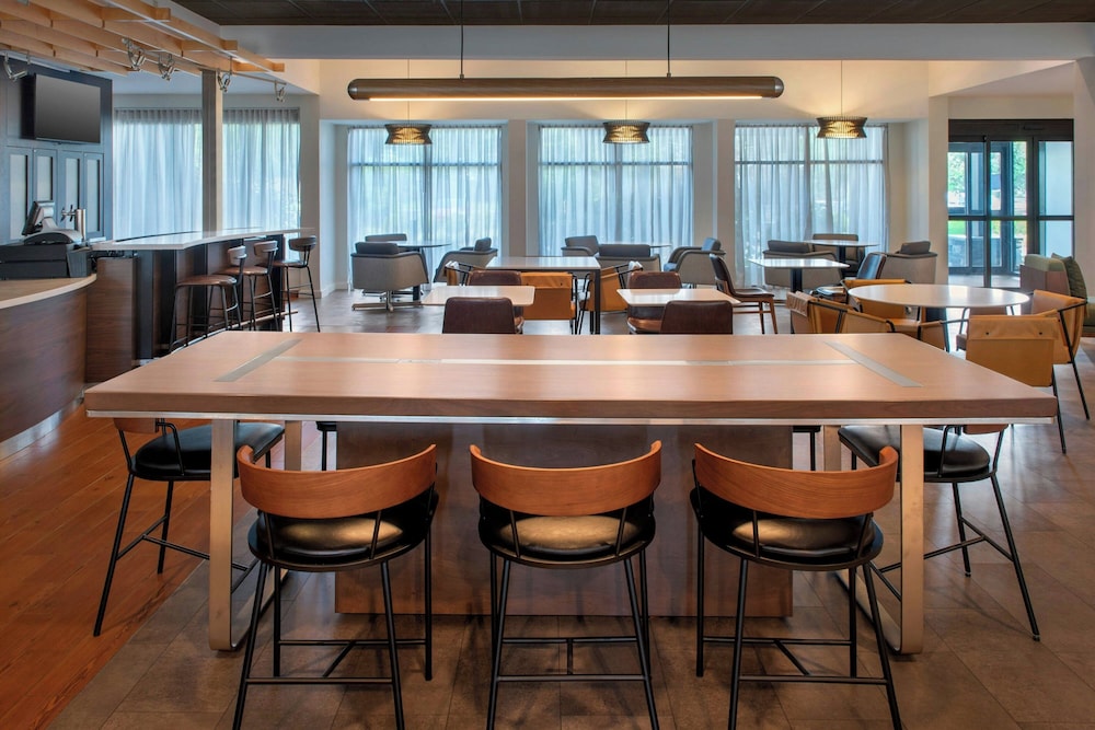 Courtyard by Marriott Philadelphia Devon Villanova - photo 29