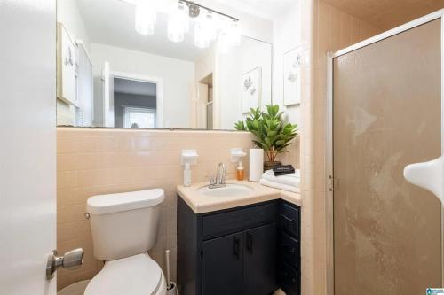 Southern Charm l 5BR l Sleeps 14 l A Location - photo 22
