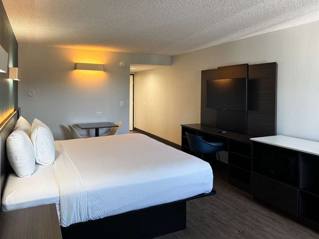 Studio 6 Suites Carson CA - photo 20