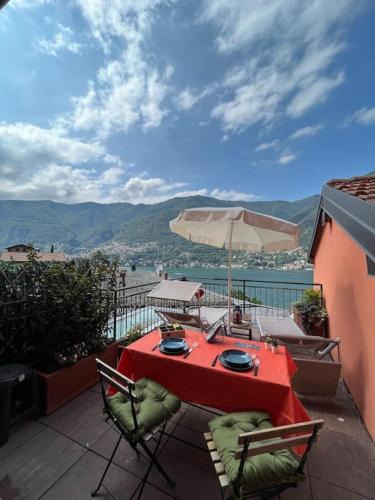 Casa Giulietta Torno with lake view terrace — 4-Star Luxury Hotel in Torno, Italy